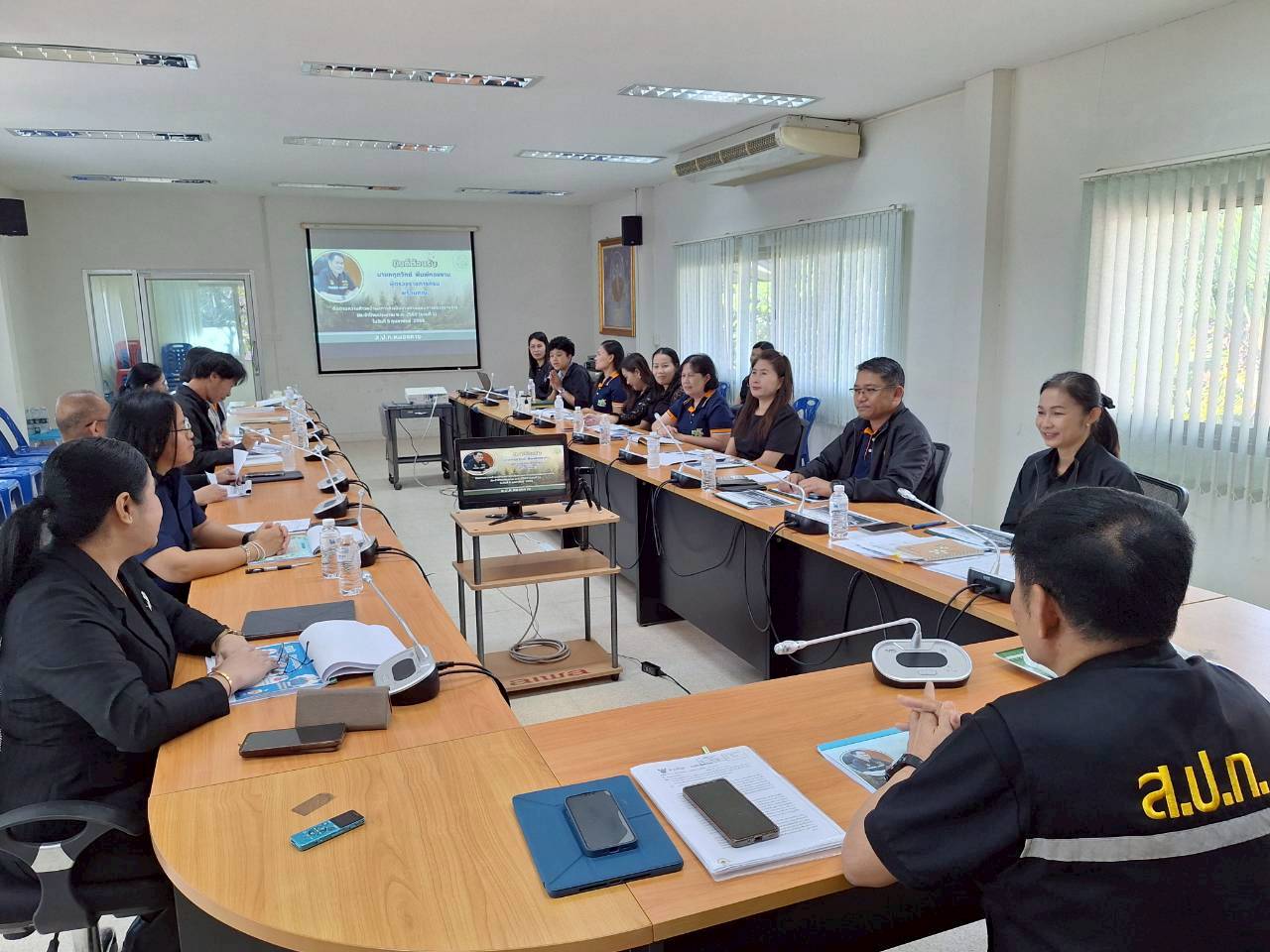 title - ผู้ตรวจราชการ ส.ป.ก. ประชุมตรวจราชการและติดตามความก้าวหน้าผลการดำเนินงานตามแผนการตรวจราชการของผู้ตรวจราชการสำนักงานการปฏิรูปที่ดินเพื่อเกษตรกรรม ประจำปีงบประมาณ พ.ศ. 2569 รอบที่ 1 เขตตรวจราชการที่ 10 จังหวัดหนองคาย 